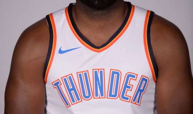 星空体育官方入口-费尔顿：可能比赛没那么激烈但83就是83 历史上才三人80+