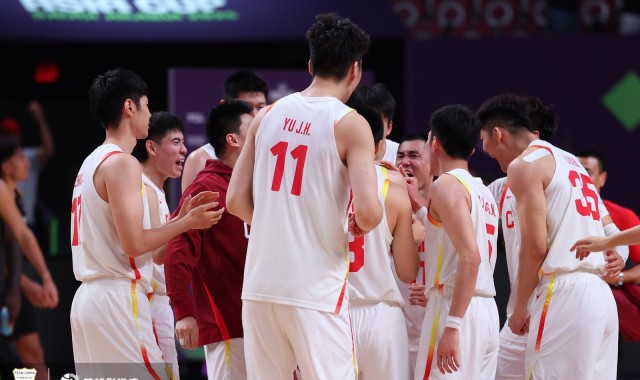 星空体育-郭艾伦：越想保越没有&amp;得继续冲击 当然说容易打起来难 我打过