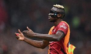 佩杜拉：尤文想签两名前锋&amp;首选奥斯梅恩 球员优先考虑加盟尤文